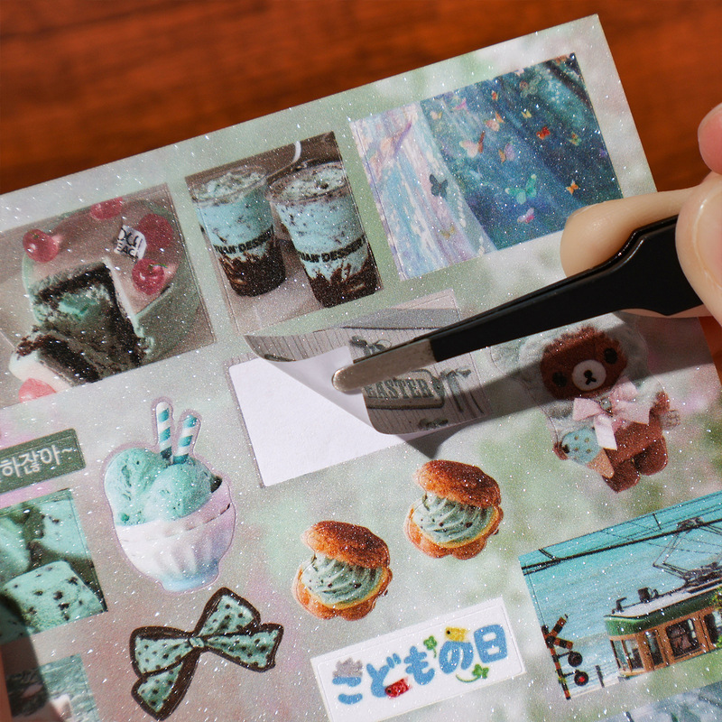 Embellishments For Scrapbooking - Sevimli Japon Market Temalı Çıkartma Kitabı
